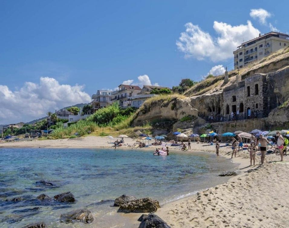 Casa Di Giorgio-Fronte Spiaggia Pizzo  Zewnętrze zdjęcie