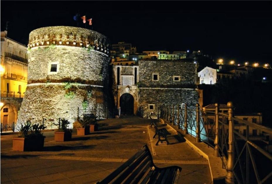 Casa Di Giorgio-Fronte Spiaggia Pizzo  Zewnętrze zdjęcie