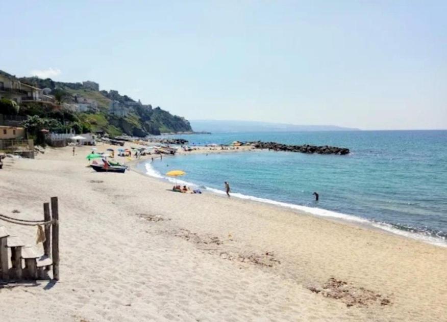 Casa Di Giorgio-Fronte Spiaggia Pizzo  Zewnętrze zdjęcie